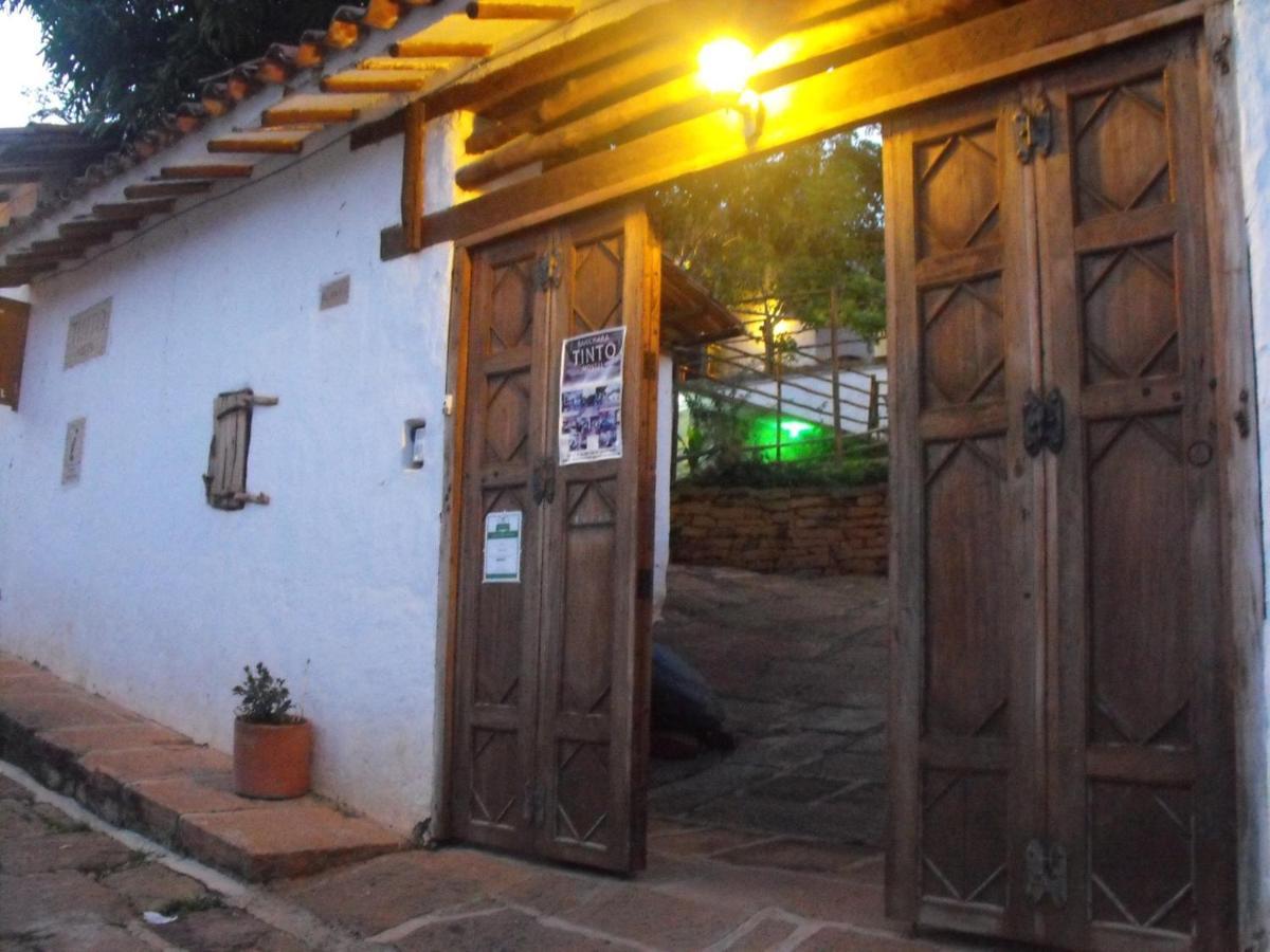Tinto Hostel บาริชารา ภายนอก รูปภาพ